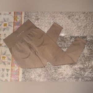 NVGTN Solid Seamless Leggings